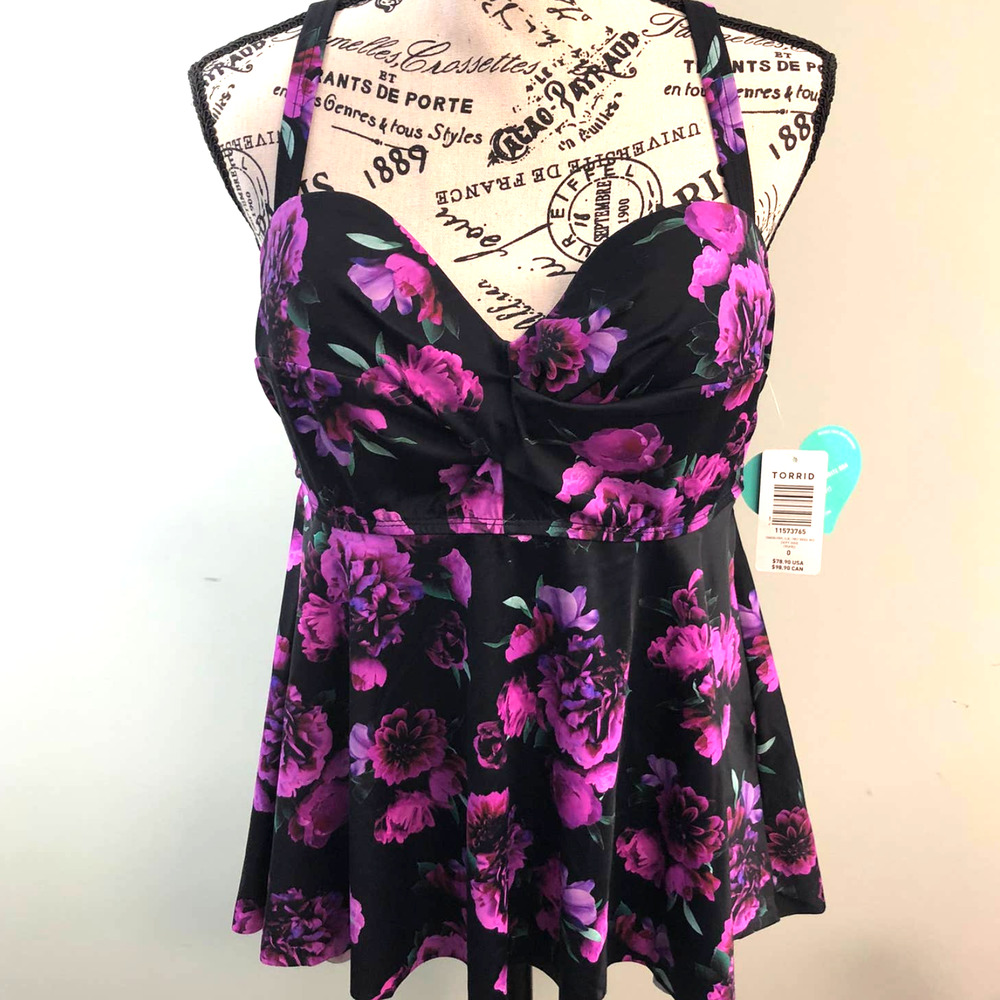 Torrid Tankini Purple Flower Twist Swim Top 0 Size 12 Large Built-in Underwire